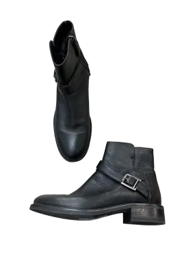 Boots Ankle Flats By Aquatalia  Size: 8