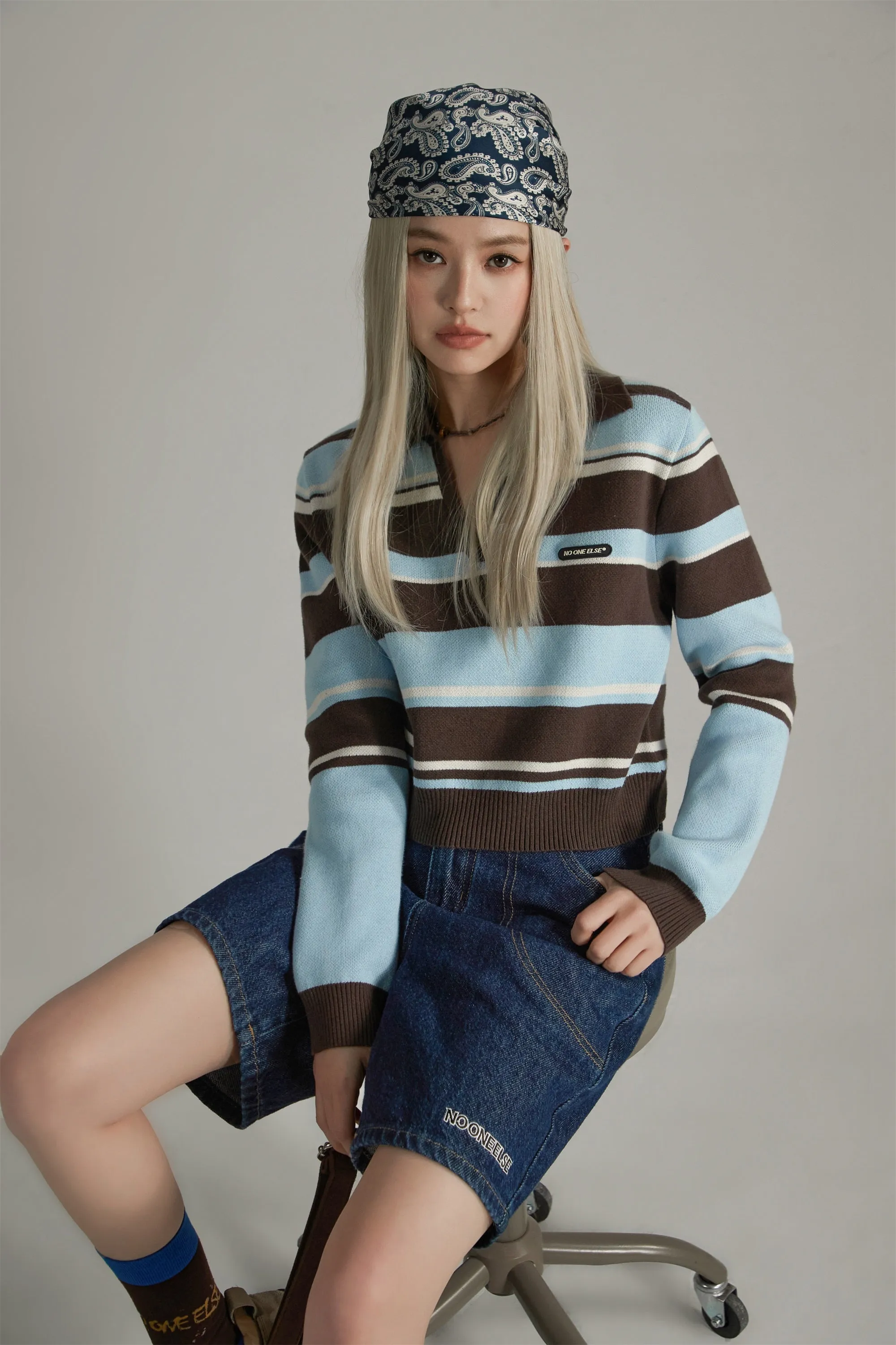 Open Collar Stripe Color Knit Sweater