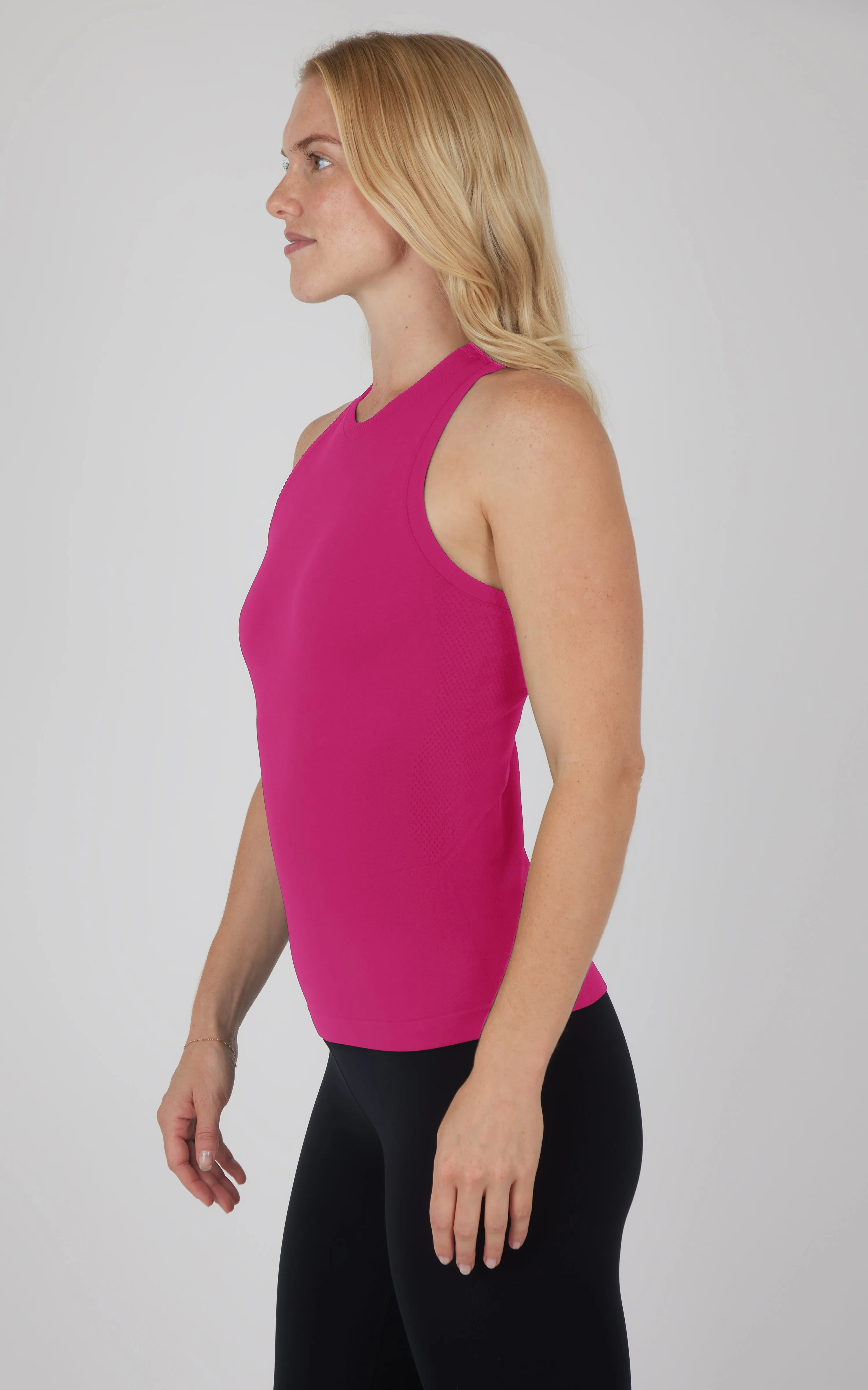 Seamless Competition Tank