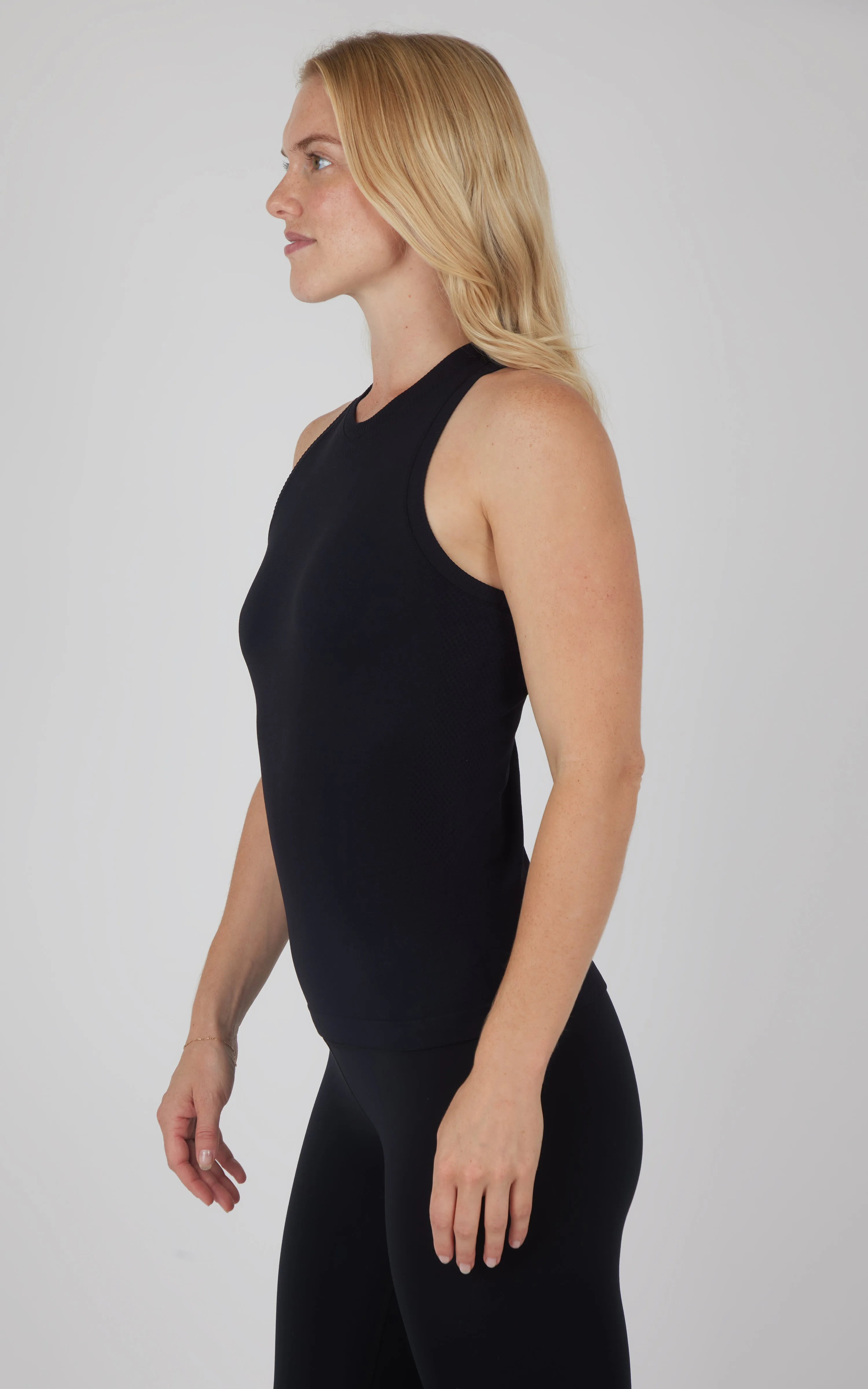 Seamless Competition Tank