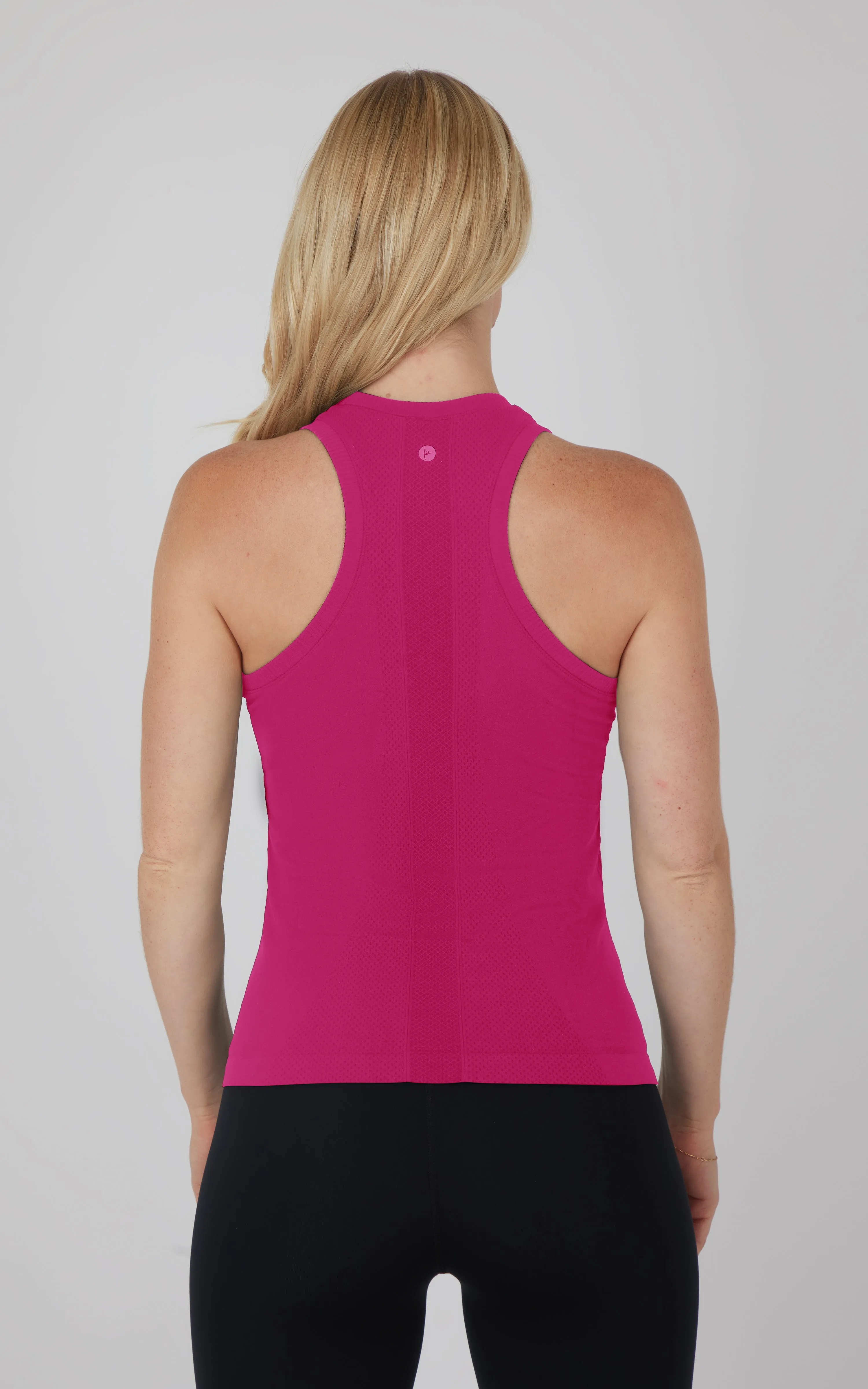 Seamless Competition Tank