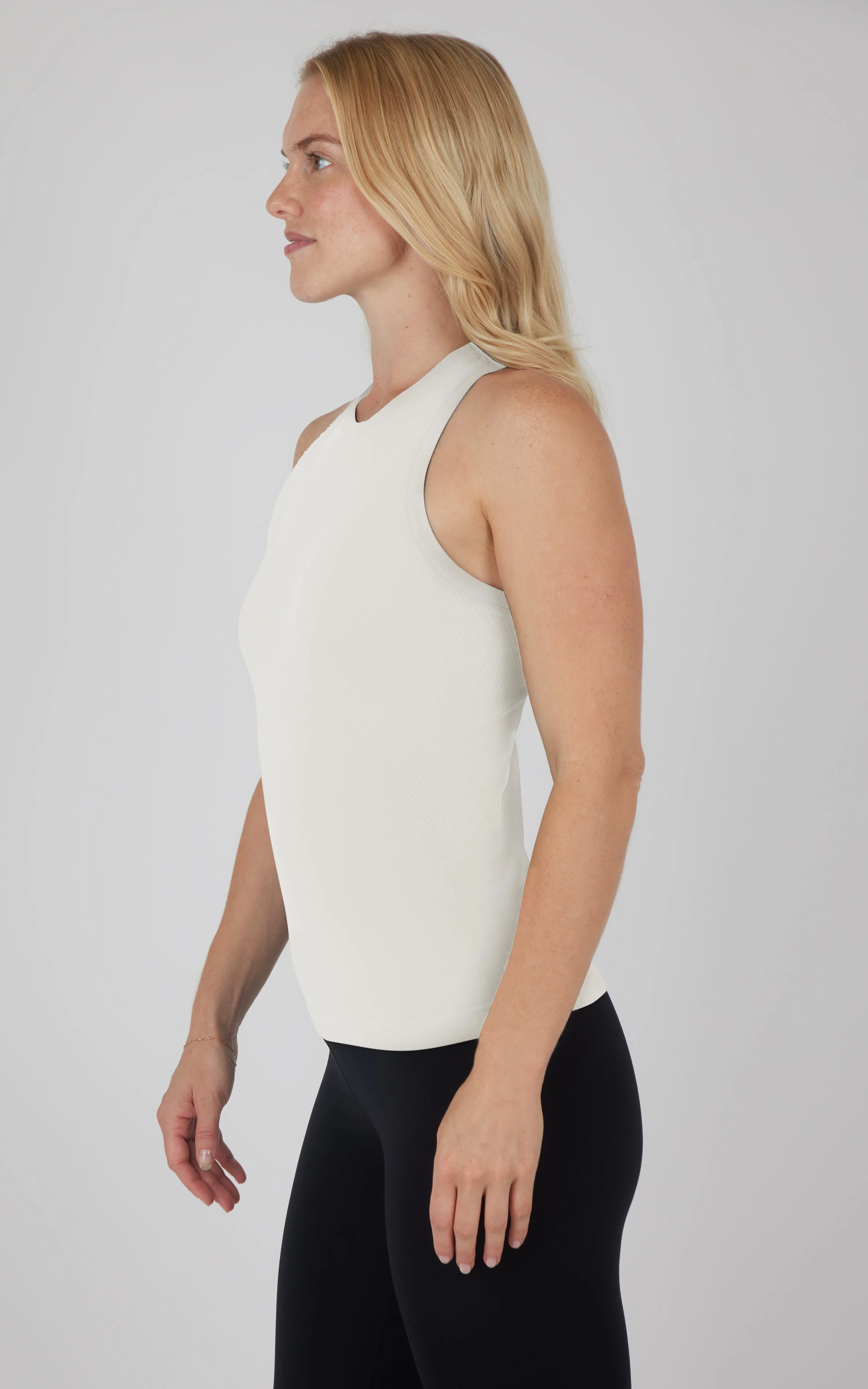 Seamless Competition Tank
